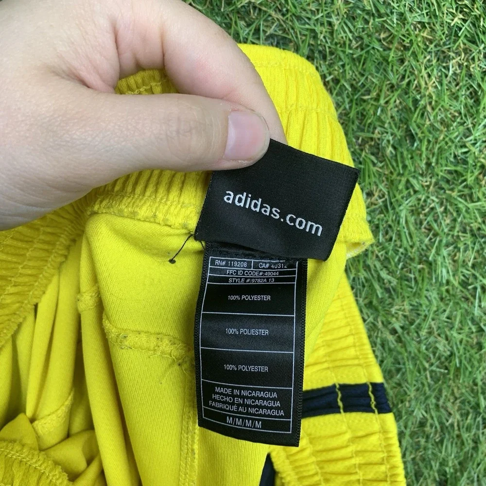 Michigan Wolverines adidas Shorts Mens Medium Yellow Drawstring Sportswear